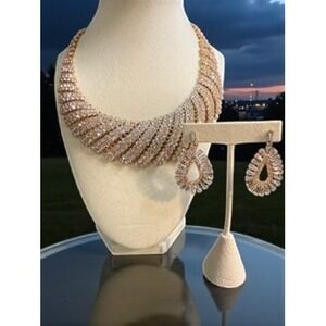 Sparkling Crystal Rhinestone Necklace & Teardrop Earrings Set Statement Jewelry